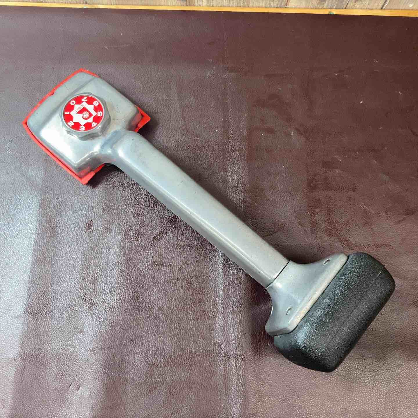 Roberts ロバーツ　ニーキッカー10-412 Roberts Carpet Tools Deluxe Knee Kicker 10-412-2, Silver - Carpet
