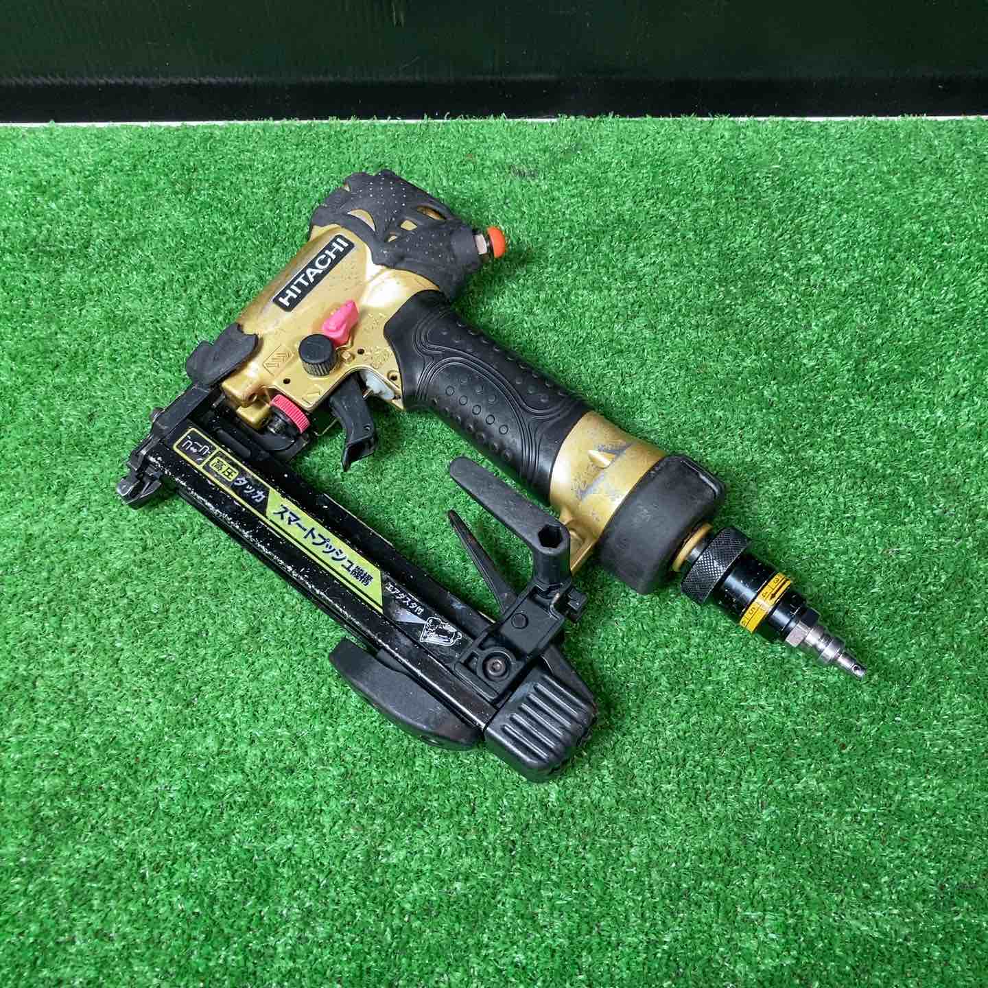 ☆ハイコーキ(HIKOKI ※旧:日立工機) 高圧エアタッカ N2504HMB【岩槻店