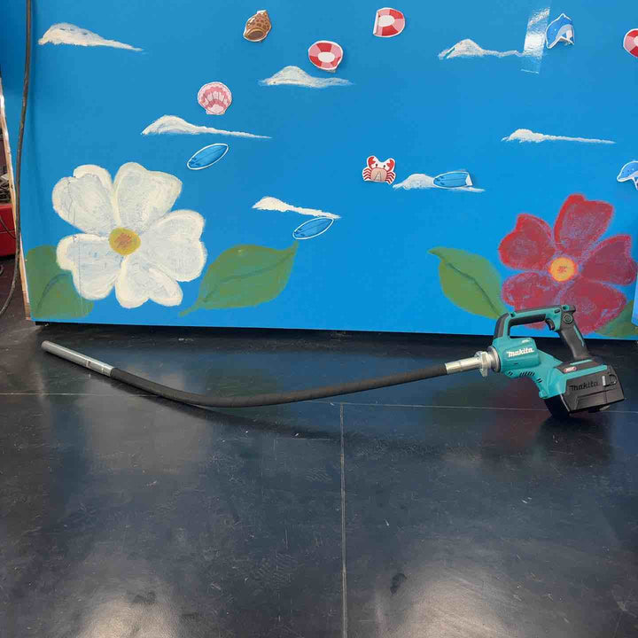 【中古品】 マキタ (Makita) 充電式コンクリートバイブレータ 40Vmax VR001GZAM 【藤沢店】