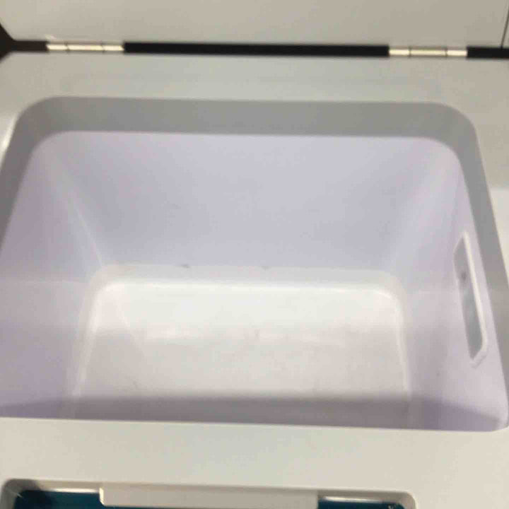 ★マキタ(makita) コードレス冷温庫 CW001GZ【戸田店】