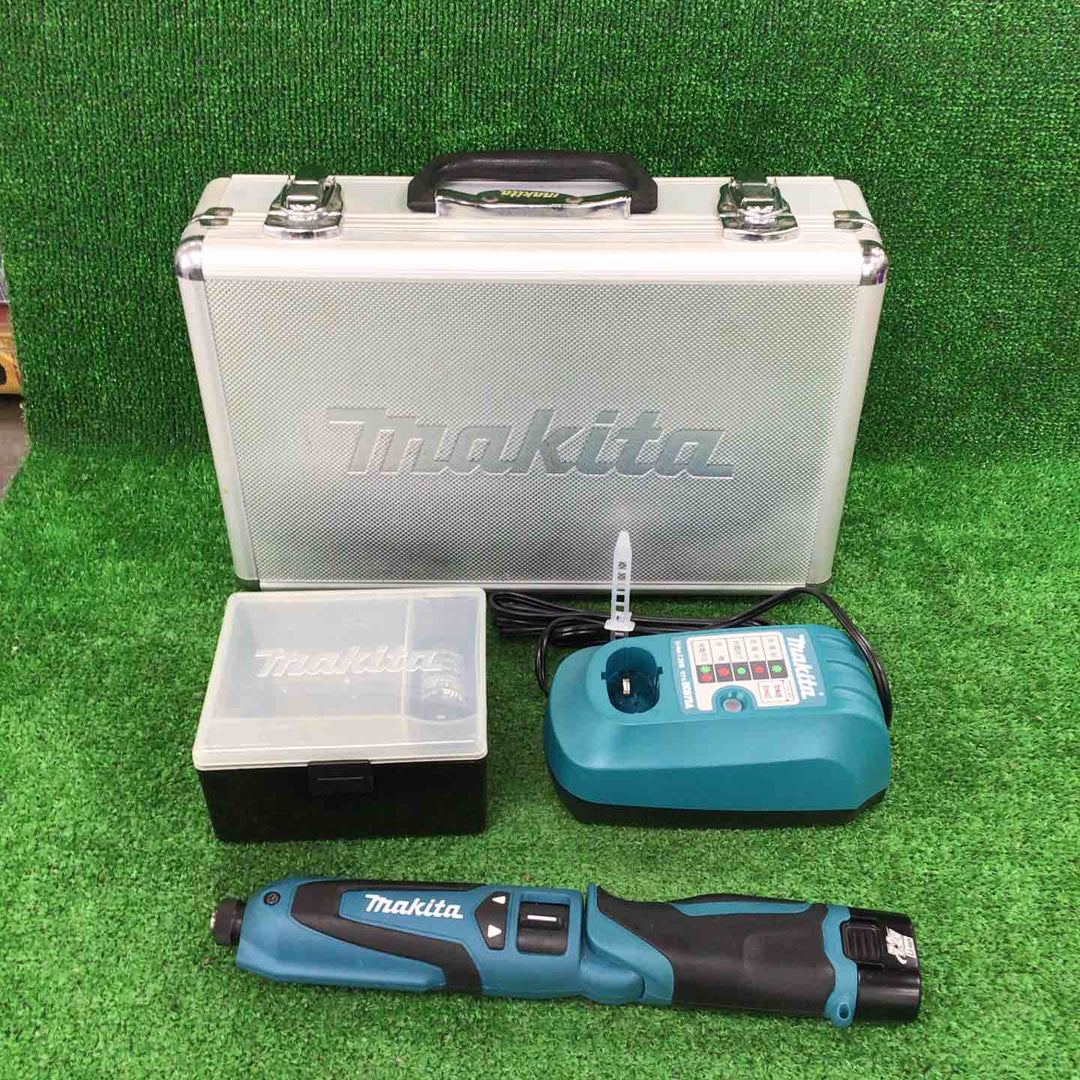 ★マキタ(makita) コードレスペンインパクトドライバー TD022DSHX【川崎店】