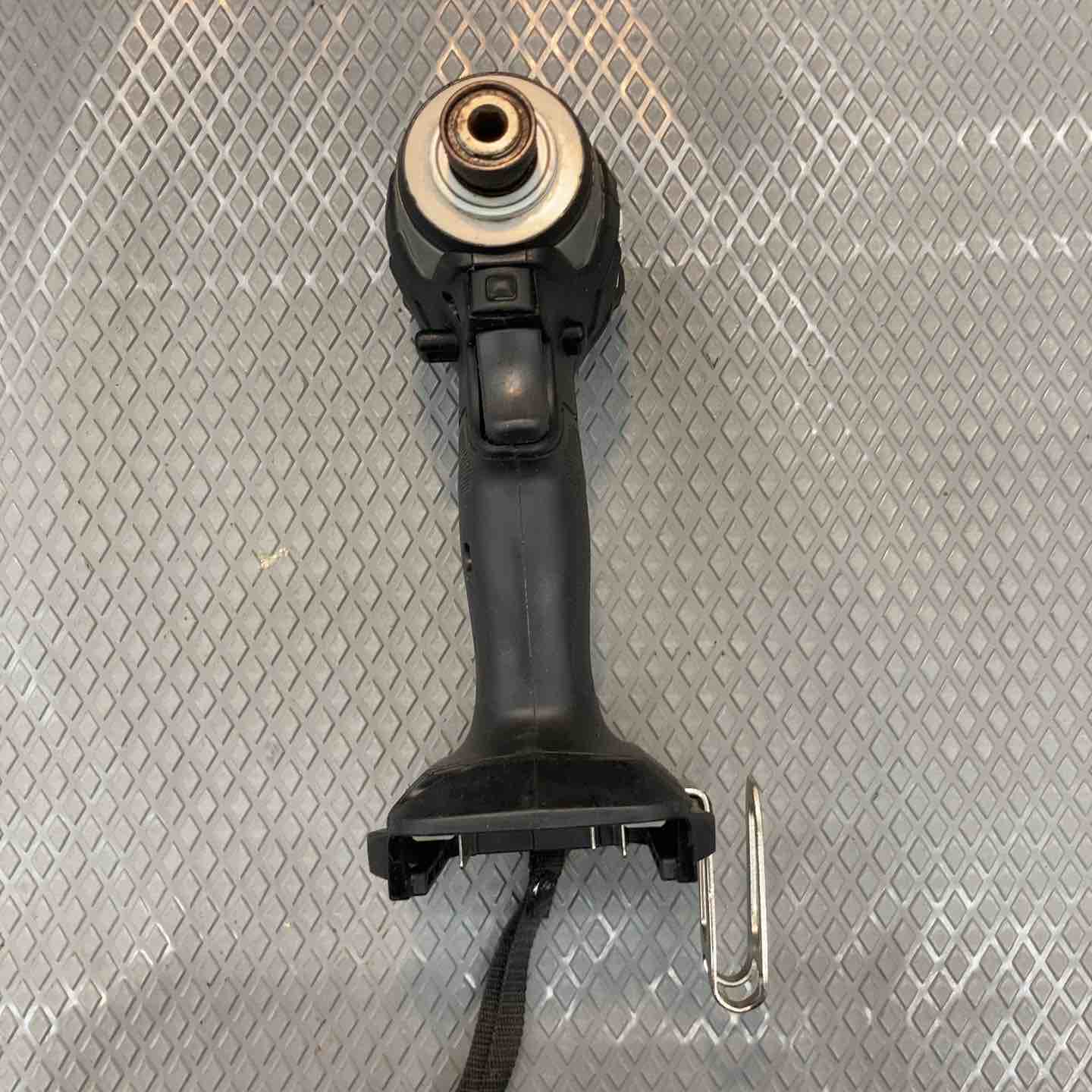 中古品】マキタ(makita) コードレスインパクトドライバー TD173DRGXB