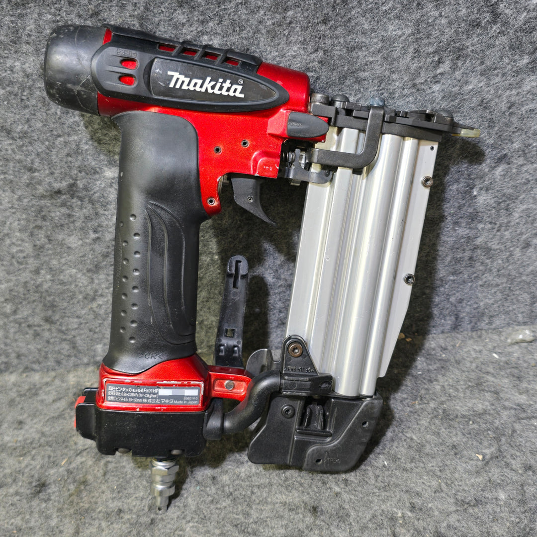 【中古品・メーカーメンテ済み！】マキタ(makita) 高圧ピンネイラ AF501HP【桶川店】