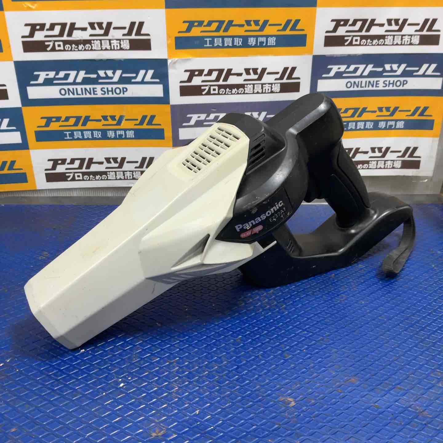 ☆パナソニック(Panasonic) コードレスブロア EZ37A1 本体のみ【草加店