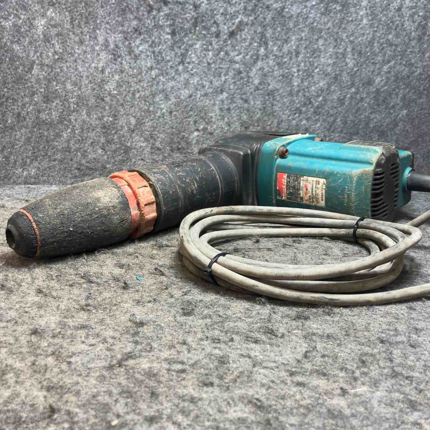 マキタ(makita) 電動ハンマ HM1202C【桶川店】 – アクトツール