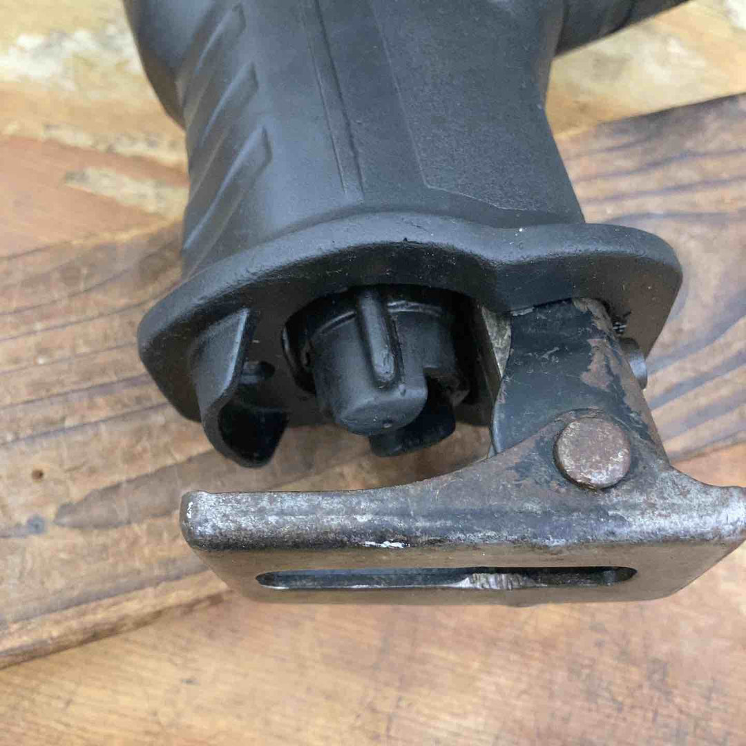 【中古品】★マキタ makita コードレスレシプロソー JR188DZK 18V 本体のみ【柏店】