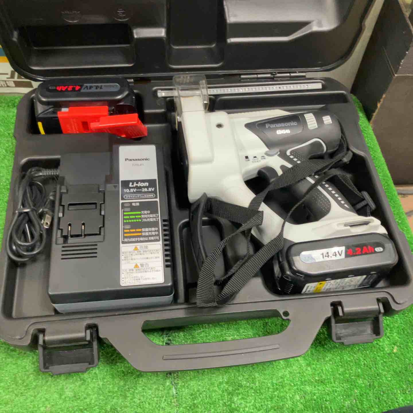 ☆パナソニック(Panasonic) コードレス全ネジカッター14.4V EZ4540LS2S