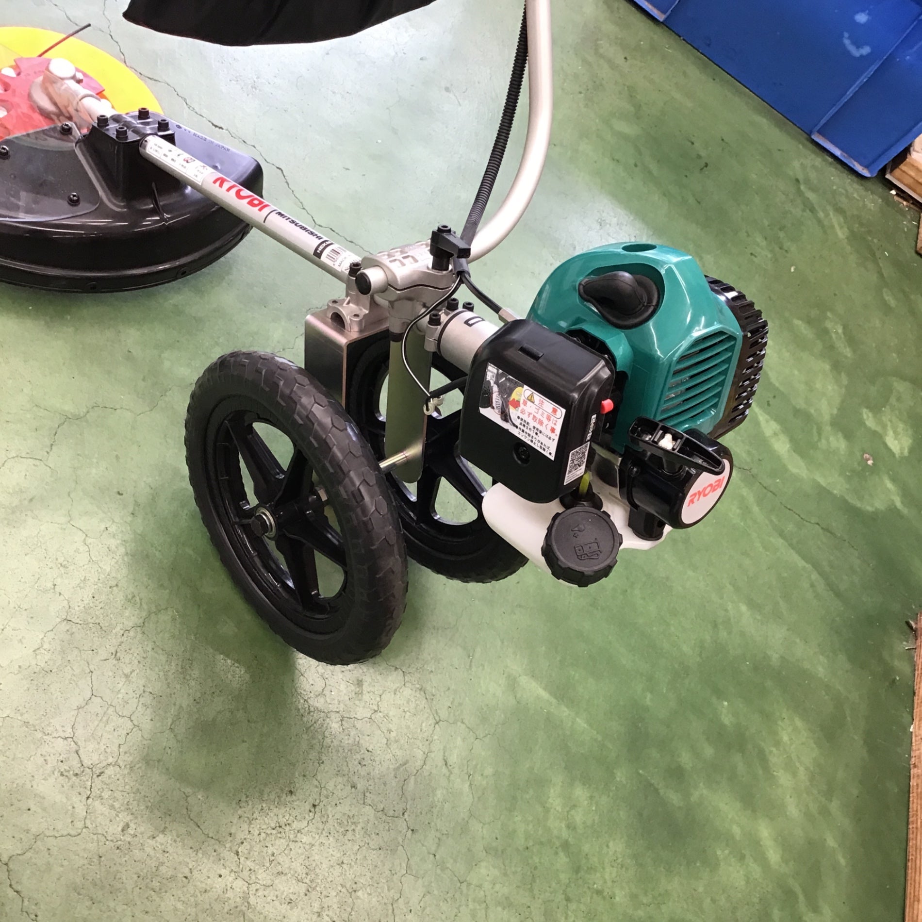 店頭受取り限定】〇リョービ(RYOBI) 手押し式2サイクルエンジン草刈機 HEKM-220 【桶川店】 – アクトツールオンラインショップ