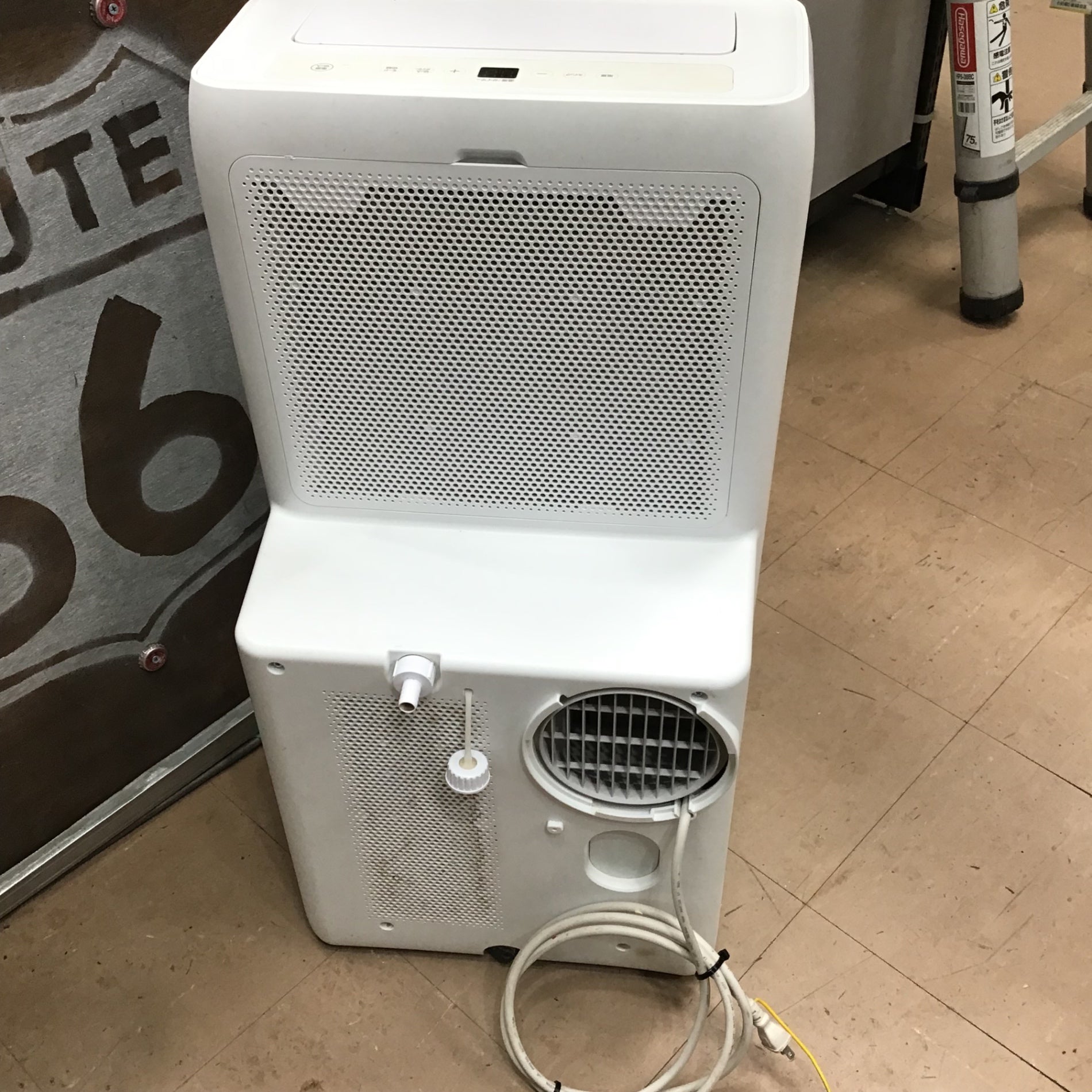 店頭受取り限定】アイリスオーヤマ ポータブルクーラー冷専2.8kW IPA