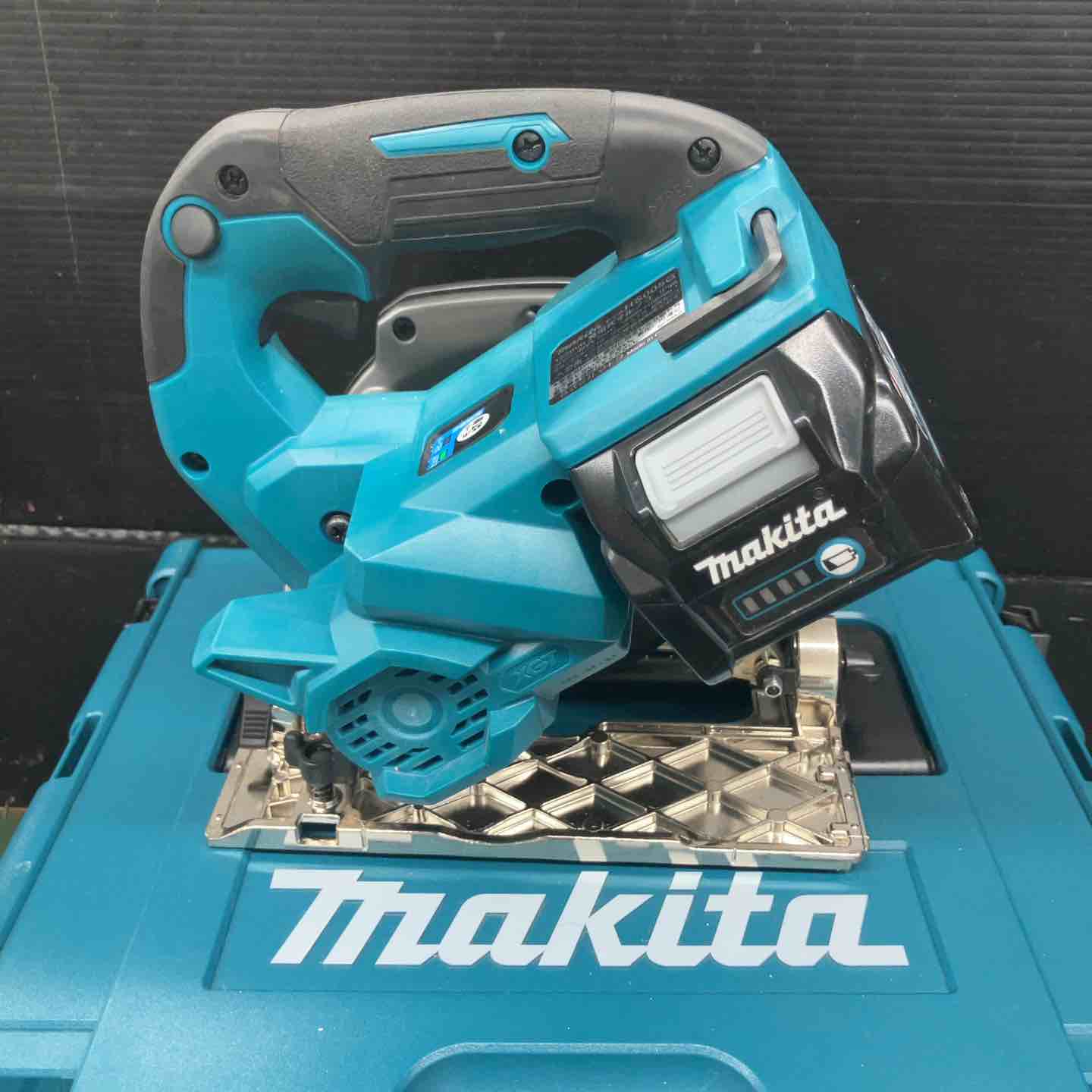 ★マキタ 40Vコードレスマルノコ HS005GRDX バッテリー2個付き マキタ 40Vコードレスマルノコ HS005GRDX バッテリー2個付き【戸田店