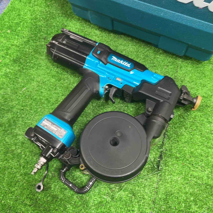 ★マキタ(makita) 高圧エアネジ打ち機 AR411HRM【草加店】