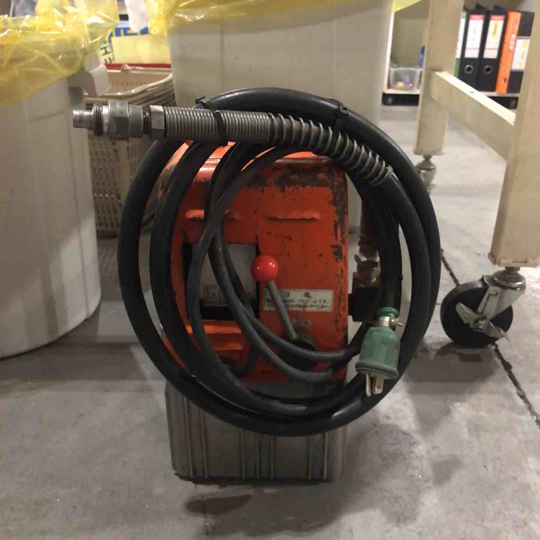 泉精器 油圧ポンプ 14E-F 84.3製【川口店】