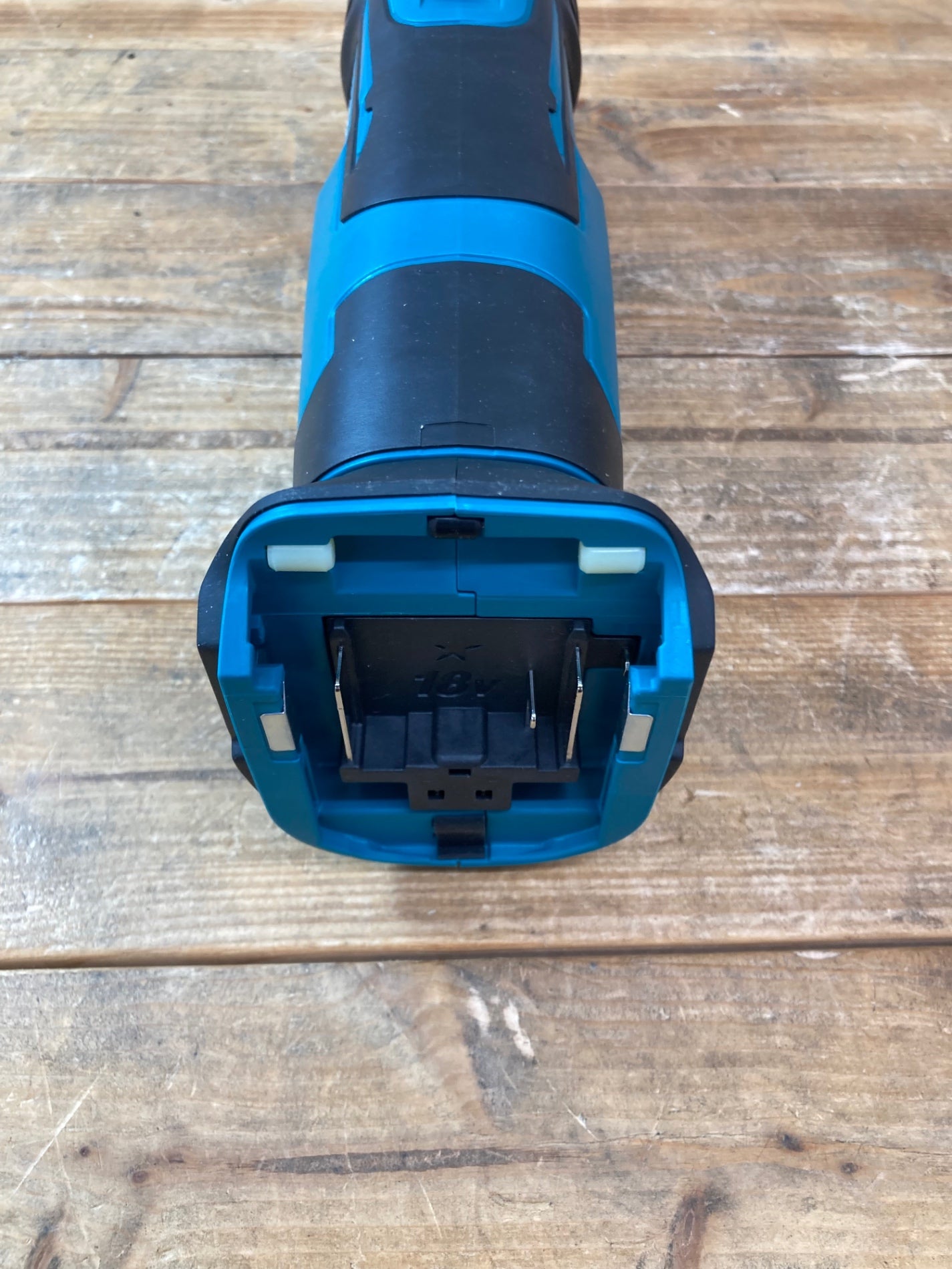 未使用品(店頭展示品)】☆マキタ(makita) コードレスマルチ 未使用品(店頭展示品)】☆マキタ(makita) コードレスマルチ