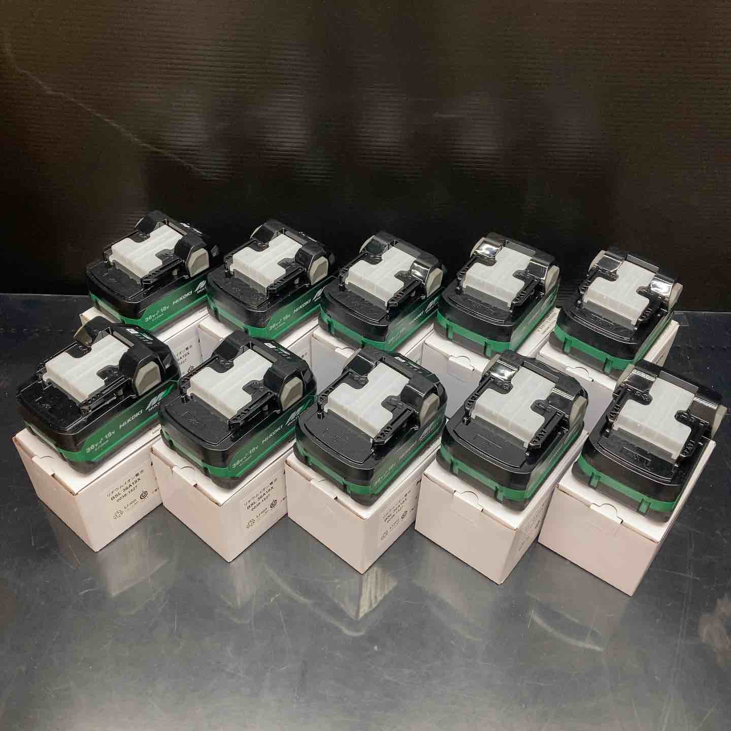 マキタ BL4040 バッテリー【市川行徳店】【店頭取引限定】【中古】管理番号：ITL25V82S2UU マキタ BL4040 バッテリー【市川行徳店】【店頭取引限定】【中古】管理