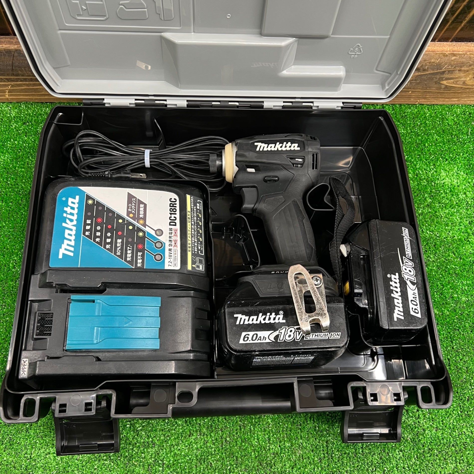 ☆マキタ(makita) コードレスインパクトドライバー TD172DRGXB ※※充電 ☆マキタ(makita) コードレスインパクトドライバー TD172DRGXB ※※充電