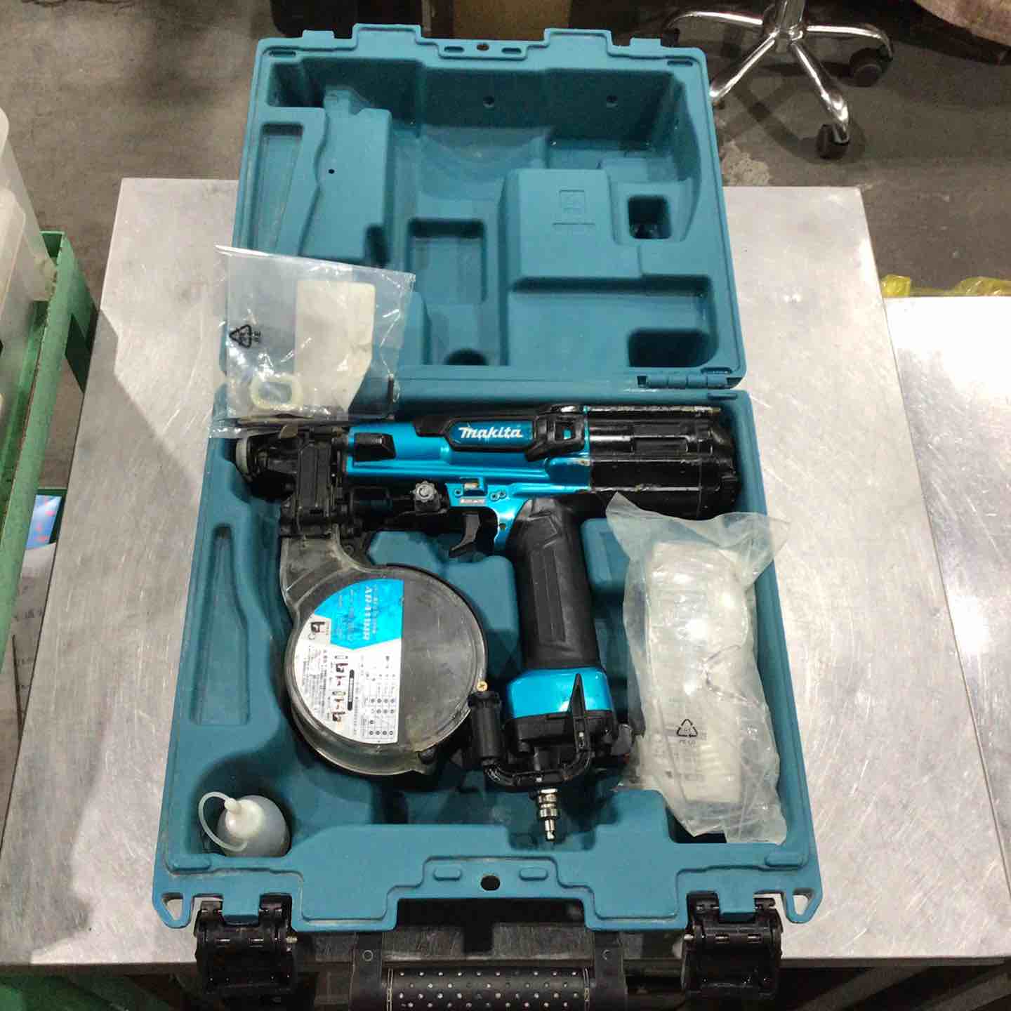 マキタ Makita 【中古品】☆マキタ(makita) 高圧エアネジ打ち機