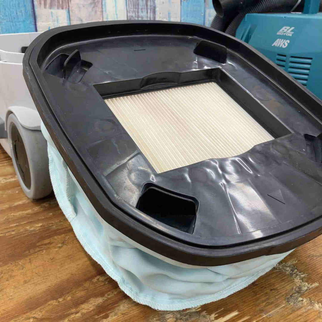 【中古品】★マキタ(makita) コードレス集じん機 VC002GZ 40V 8L 粉じん専用 【柏店】