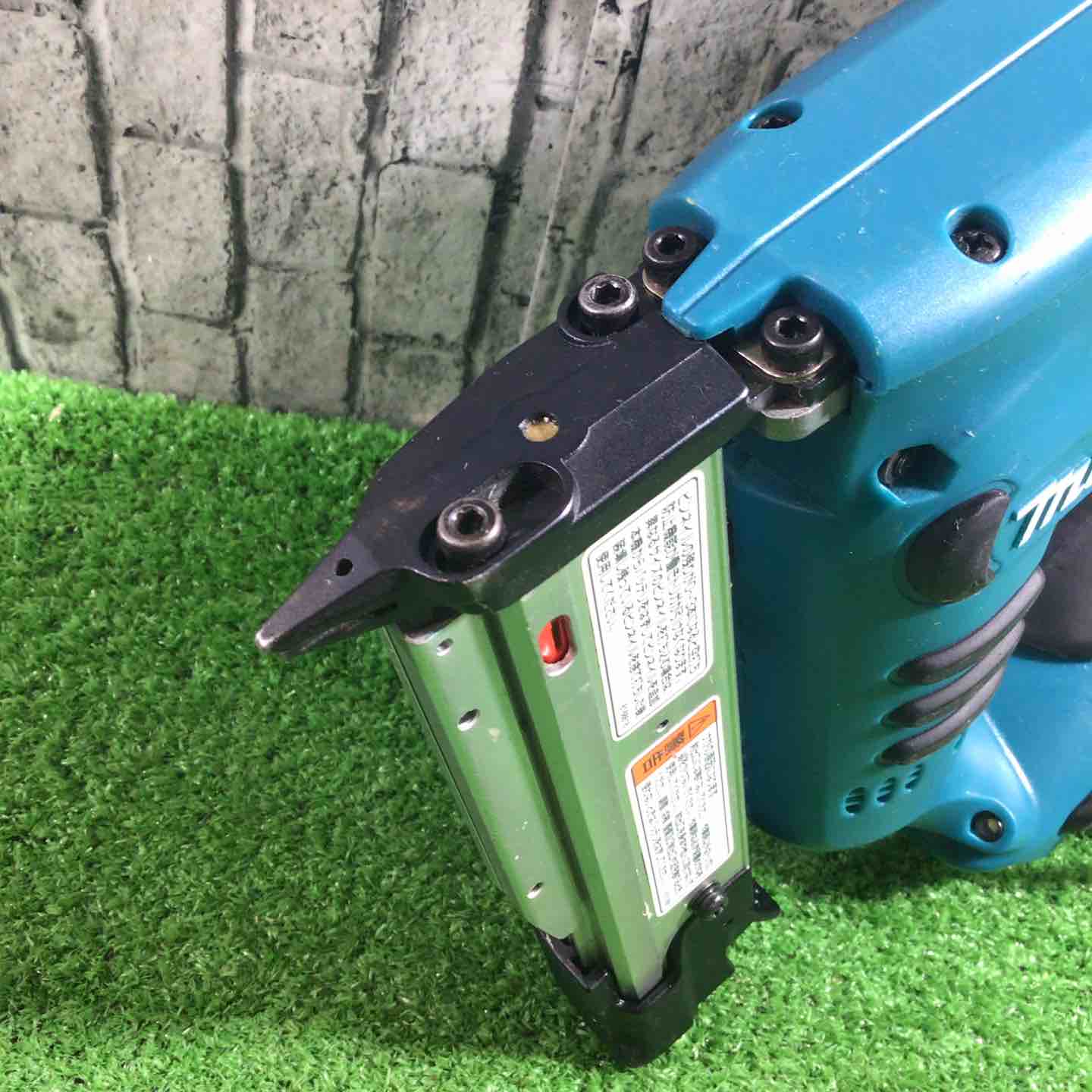 ☆マキタ(makita) コードレスピンネイラ PT350DRF【川口店】 ☆マキタ(makita) コードレスピンネイラ PT350DRF【川口店】 – アクト
