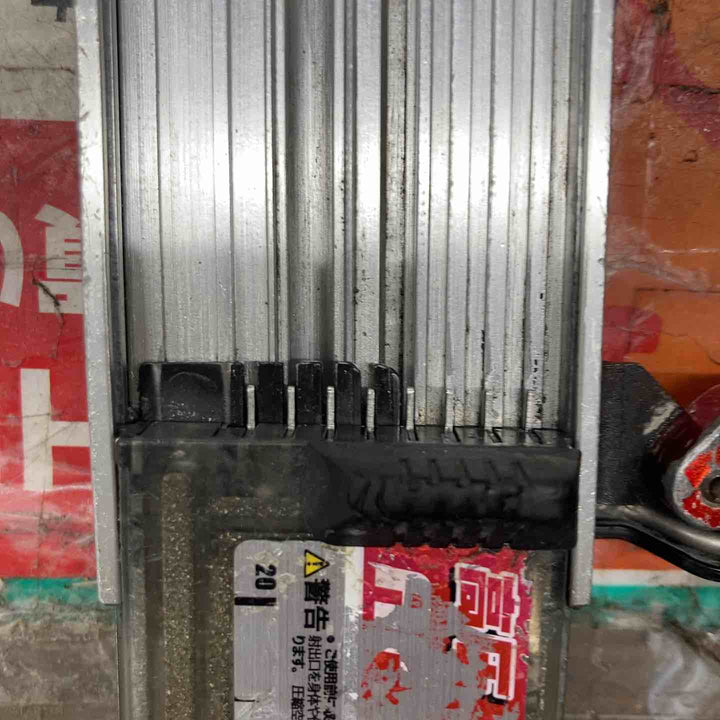 ★マキタ(makita)高圧フィニッシュネイラ AF551H グリップちぎれあり 高圧仕上げ釘【戸田店】