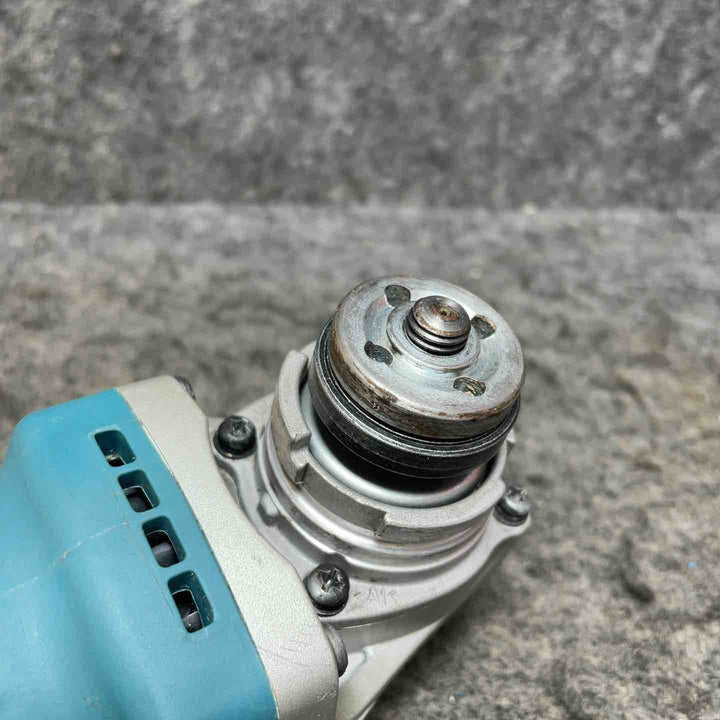 マキタ(makita) 100mmディスクグラインダー GA4031【桶川店】