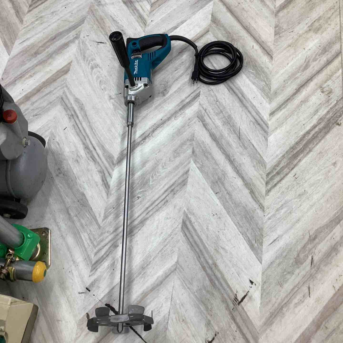 ☆マキタ(makita) コンクリートかくはん機 UT1305【越谷店】 – アクト