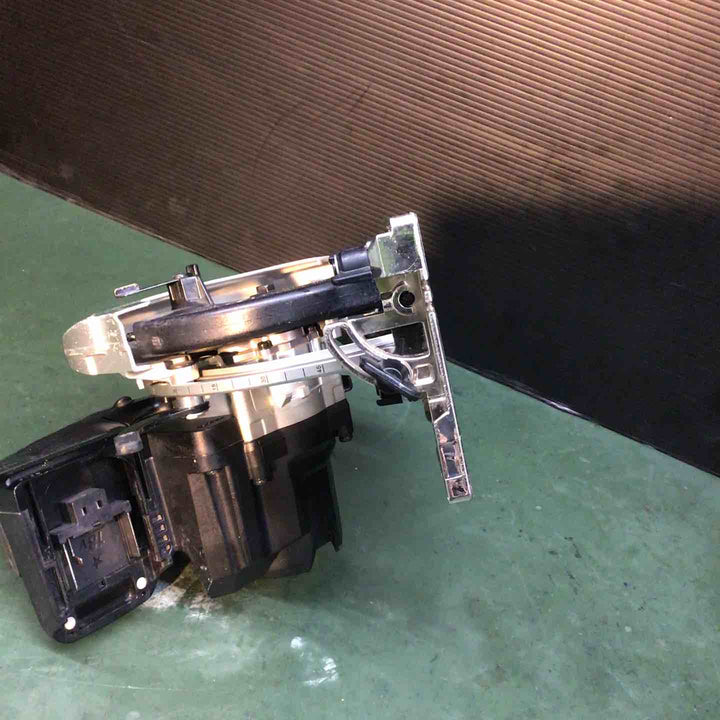 ★マキタ(makita) コードレス丸のこ HS631DZB【戸田店】