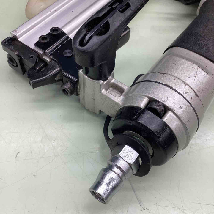 ◇マキタ(makita) 常圧エアタッカ  AT425A【越谷店】