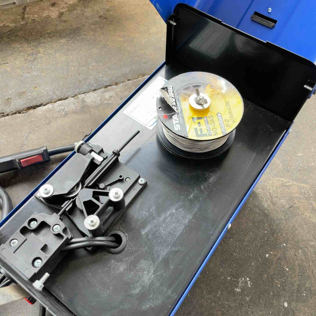 アストロプロダクツ(ASTRO PRODUCTS) 100V 半自動溶接機 MIG-100【桶川店】