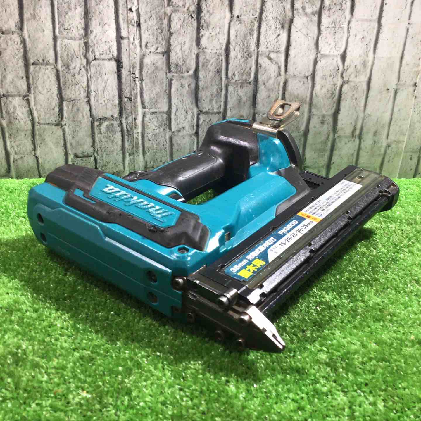 ☆マキタ(makita) コードレスフィニッシュネイラ FN350DZK【川口店