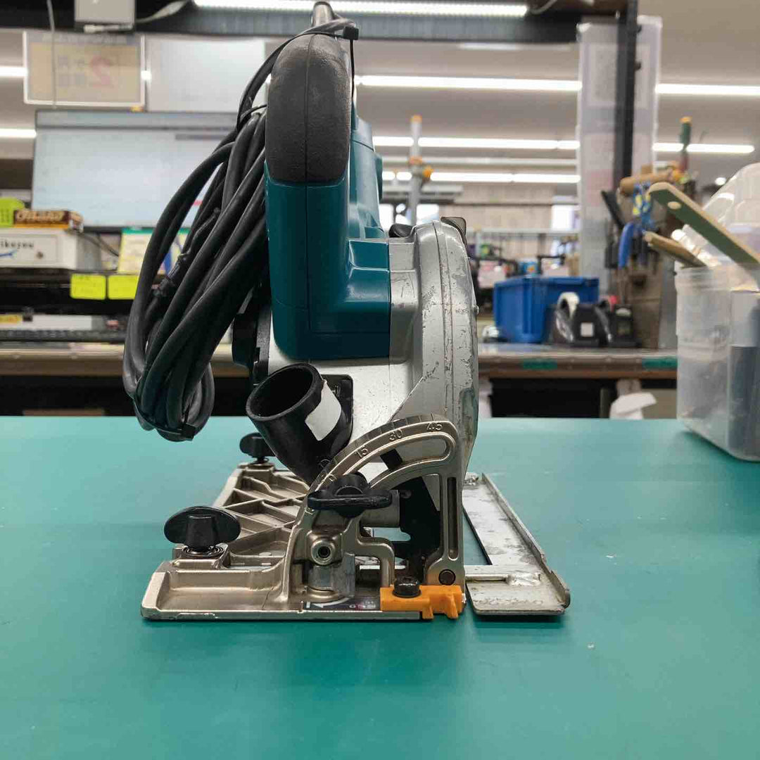 ☆マキタ(makita) 125mm内装マルノコ 5240L　ベース歪み有り ブレーキ甘い【戸田店】