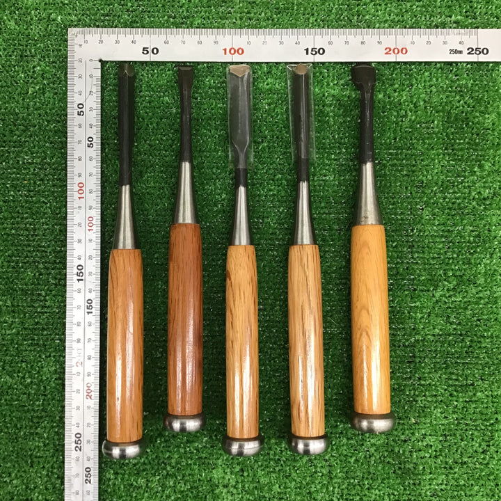 【現状品】 銘不明 本職用 木彫鑿 5本組 【鴻巣店】