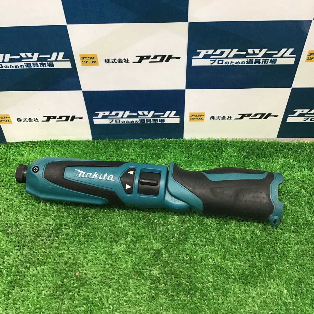 ☆マキタ(makita) コードレスペンインパクトドライバ TD021DSHSP【草加店】