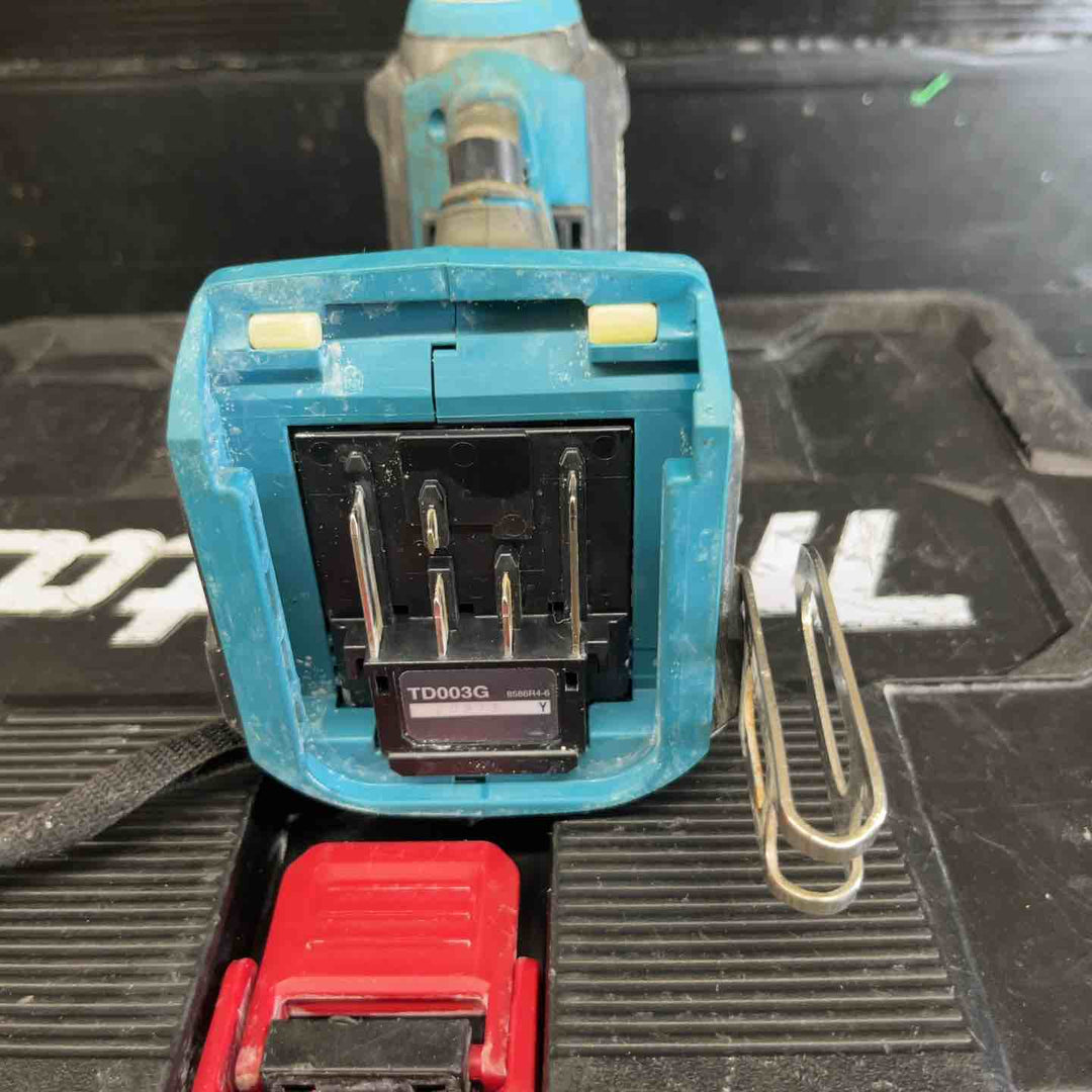 ★マキタ(makita) コードレスインパクトドライバ TD003GRAX　40Vバッテリー2個付き、充電器付属【戸田店】