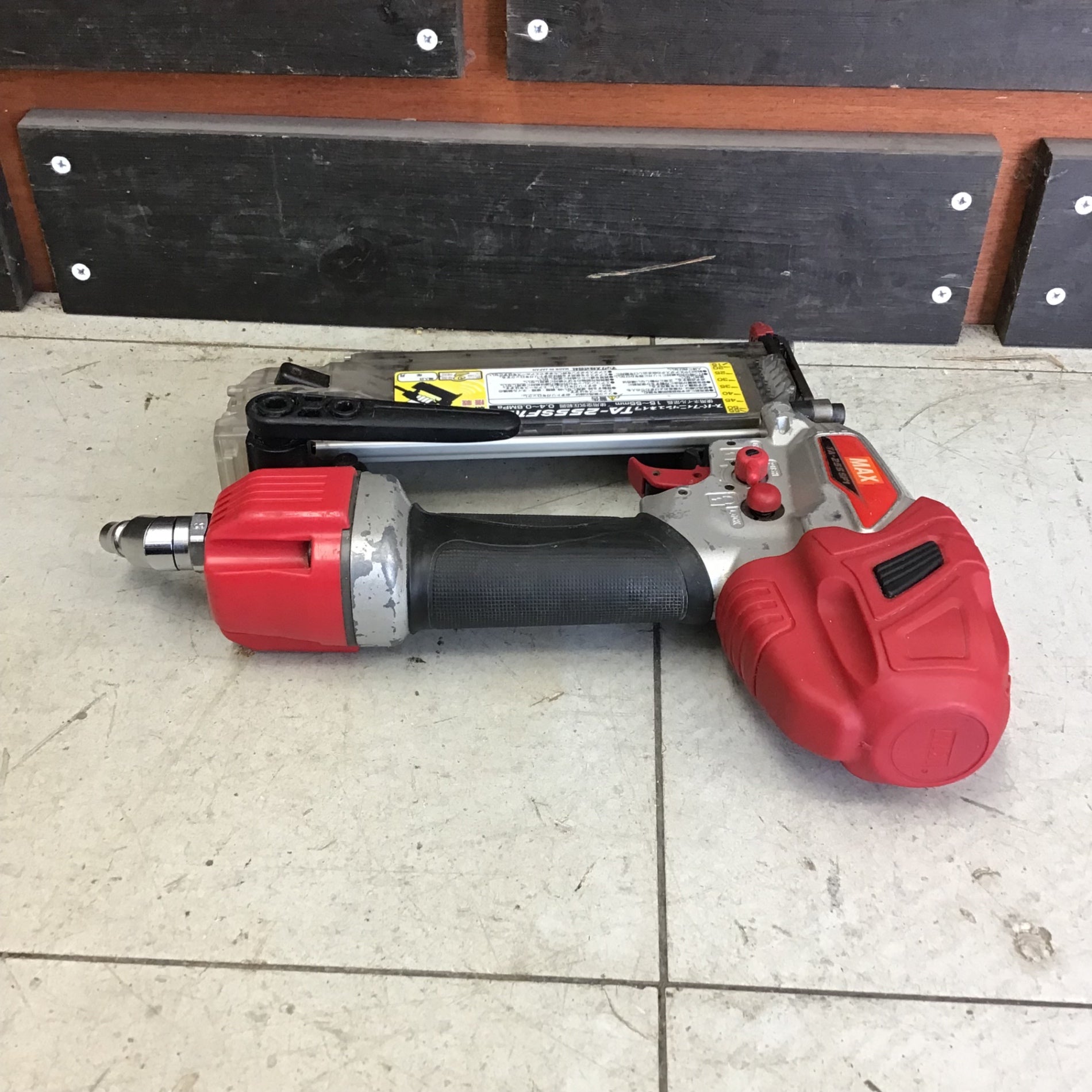 中古品】 マック/MAX 常圧フィニッシュネイラ TA-255SF1(D) 【鴻巣店