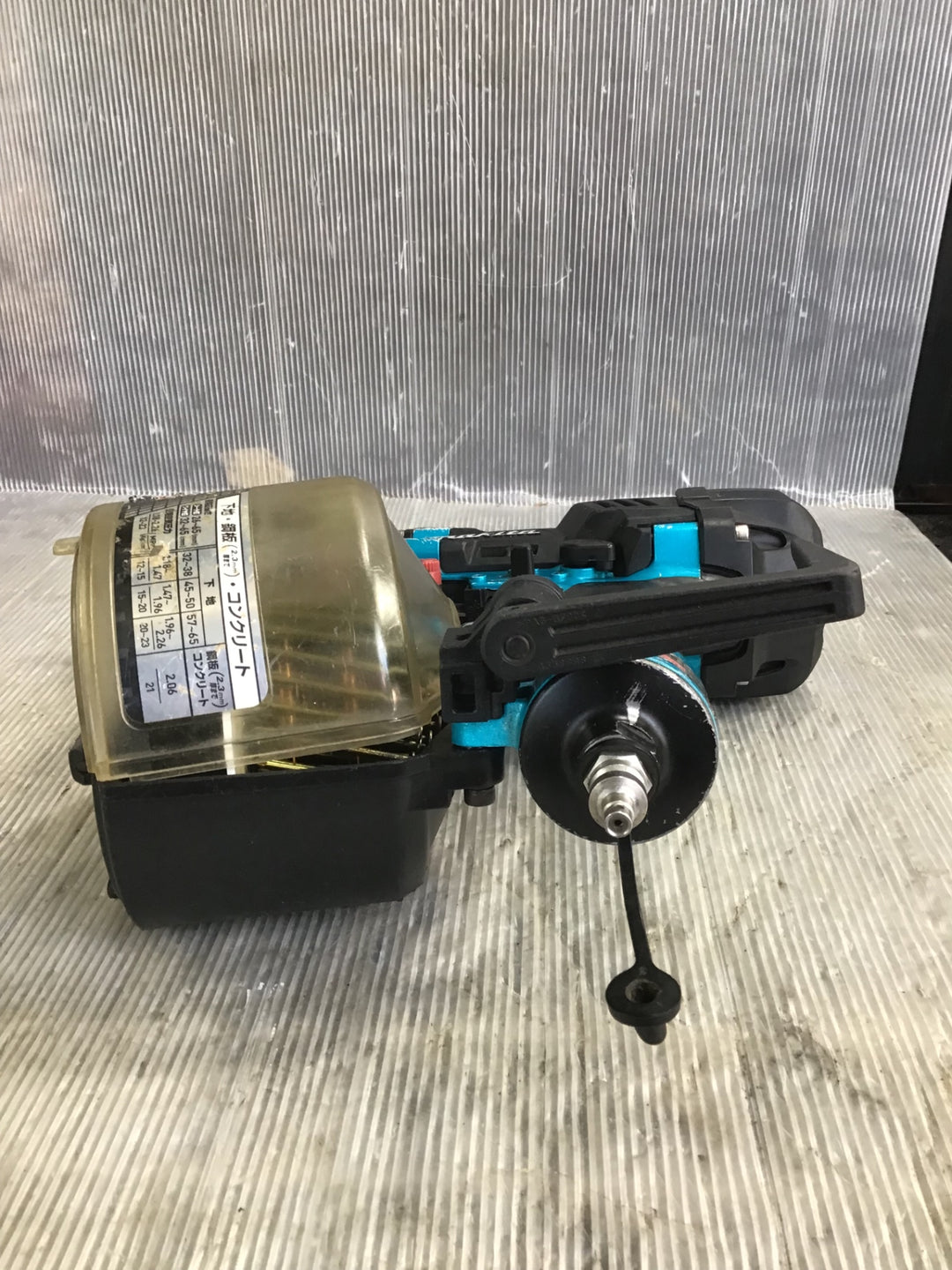 ★マキタ(makita) 高圧エア釘打ち機 AN636HM【草加店】