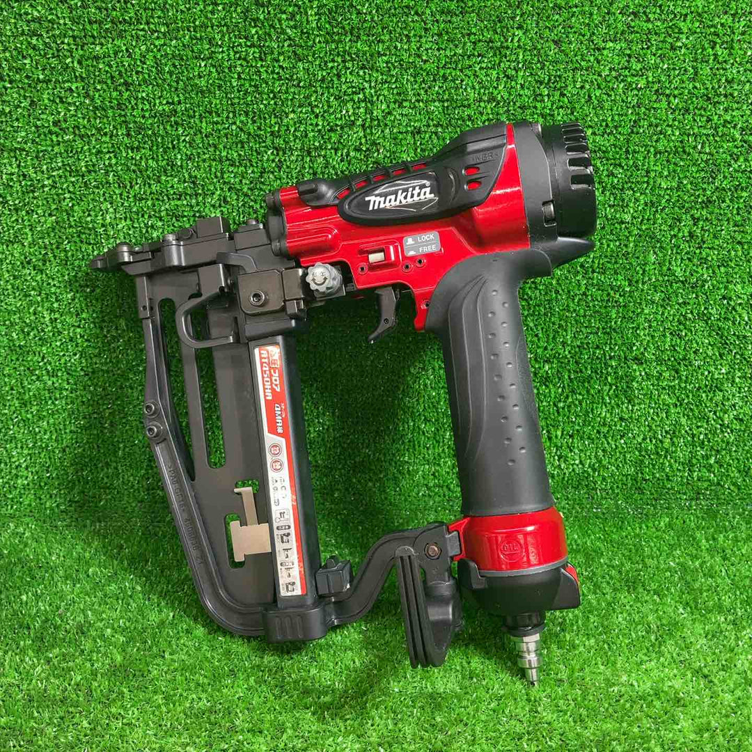 マキタ(makita) 高圧フロアタッカ AT450HA【藤沢店】