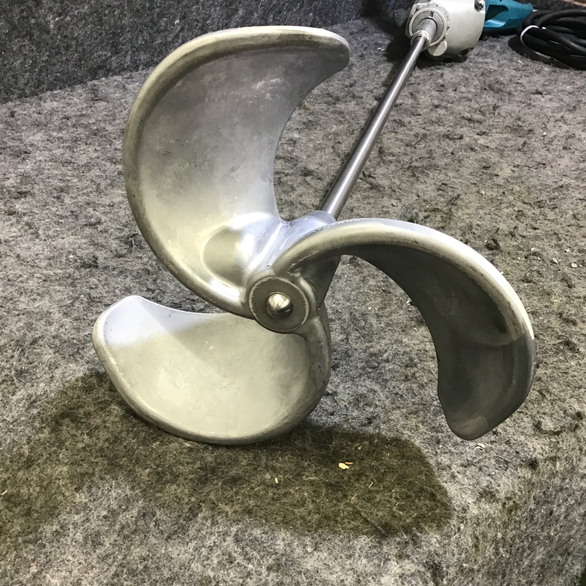 中古品・ミキシングブレード、シャフト新品!!】マキタ(makita