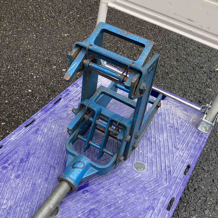【店頭受取り限定】メーカー不明 1/2ton 壁起こしジャッキ 2x4 ウォールジャッキ【所沢店】