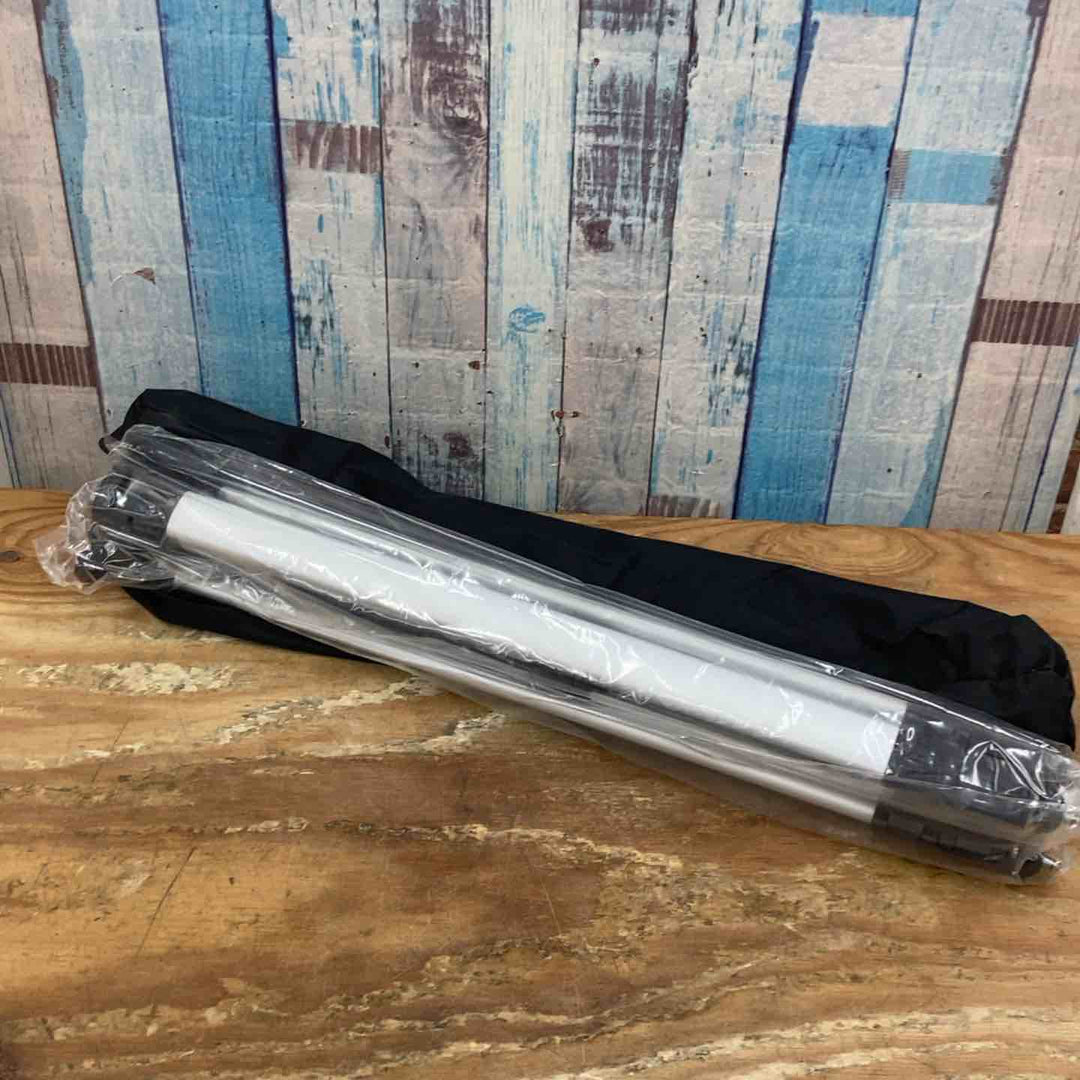 〇マイト工業(might) グリーンレーザー墨出し器 MGL-411GP 矩十字・横 三脚付き【柏店】