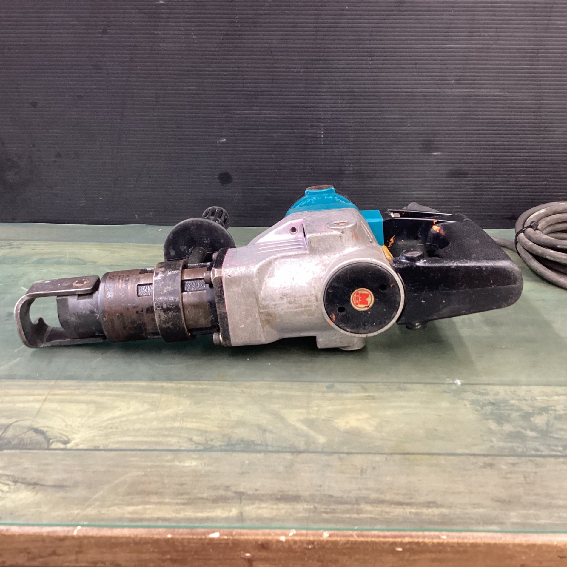 【中古品】 マキタ(makita) ハンマドリル HR3520 はつり機 【東大和店】 中古品】 マキタ(makita) ハンマドリル HR3520 100v はつり機 【東大