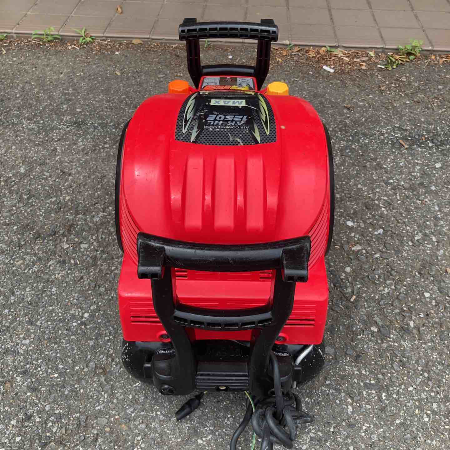 ☆マックス(MAX) エアコンプレッサー AK-HL1250E_レッド【所沢店 ☆マックス(MAX) エアコンプレッサー AK-HL1250E_レッド【所沢店