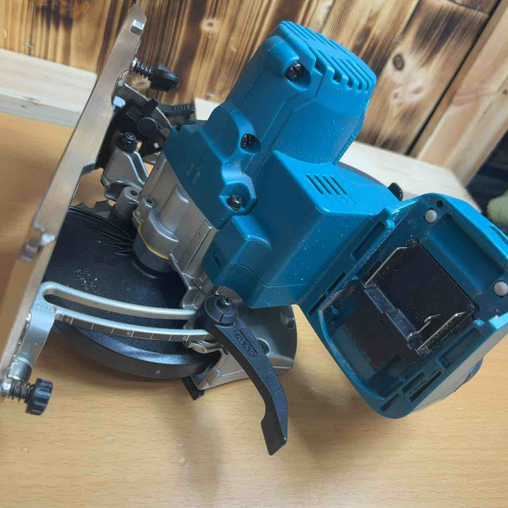 ★マキタ(makita) コードレス丸のこ HS471DZ 本体のみ 18V 125mm サブベース 木 切断 【越谷店】