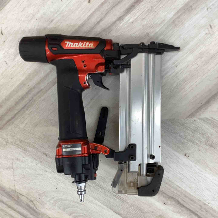 ★マキタ(makita) 高圧フィニッシュネイラ AF552H【越谷店】