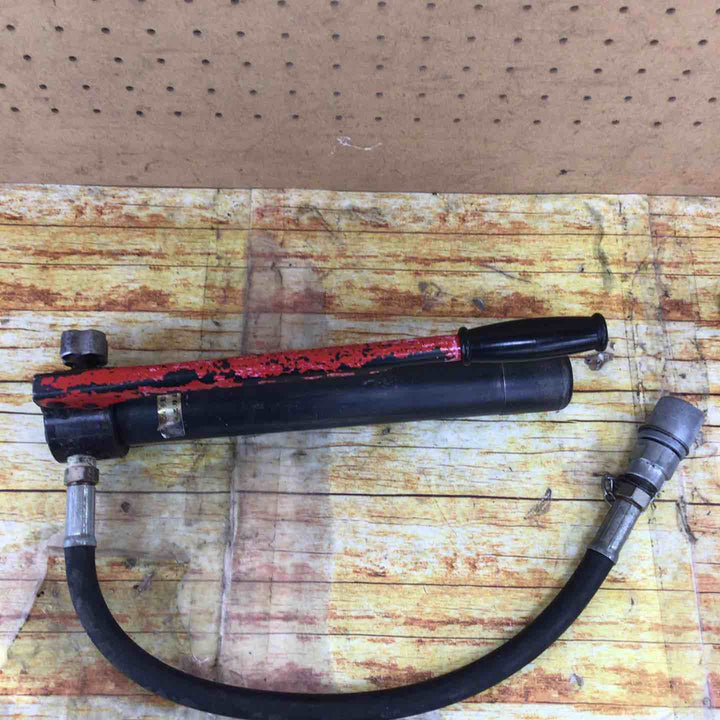 【店頭受取り限定】泉精器(IZUMI) 手動油圧式ポンプ HP-180N【川崎店】