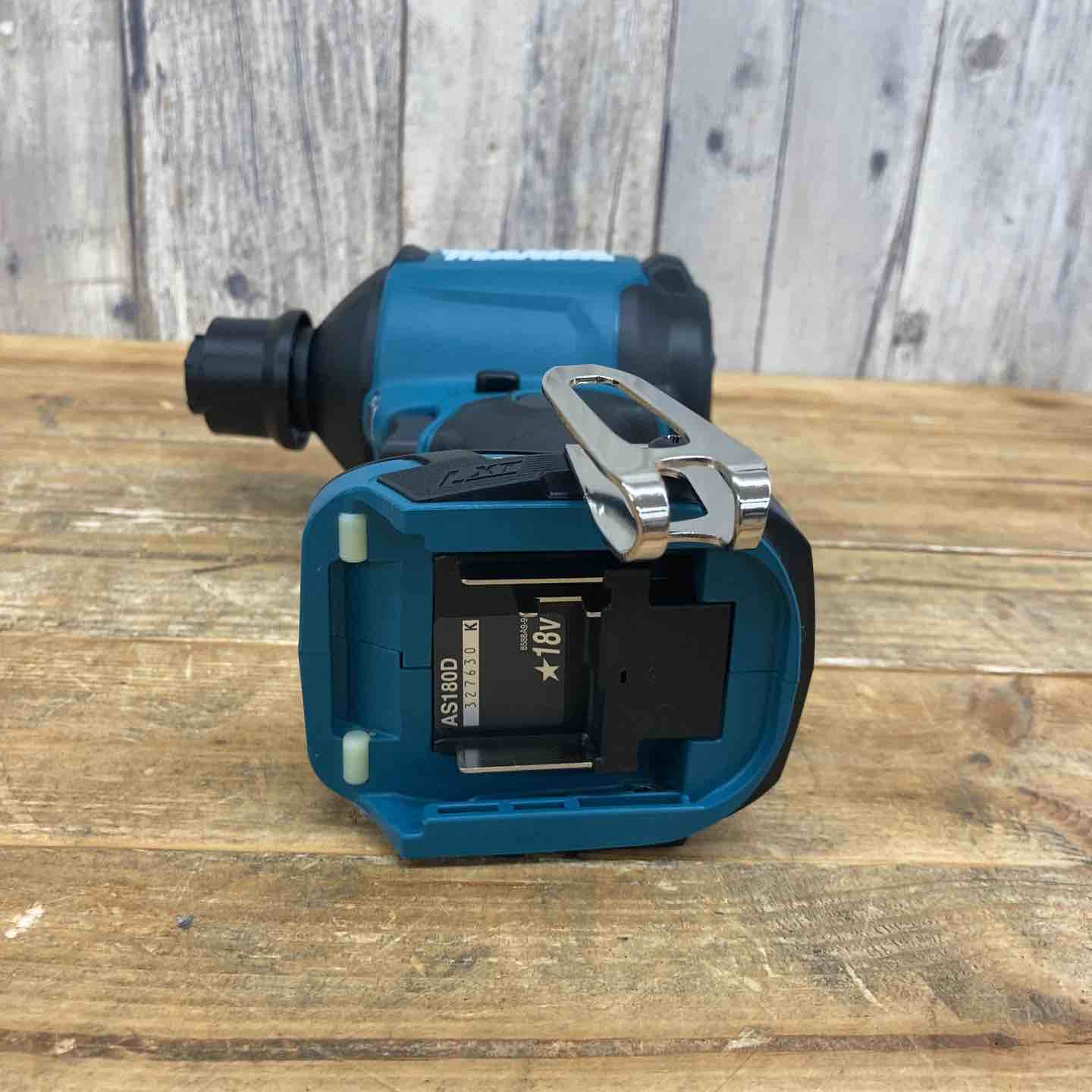中古美品】 ☆マキタ(makita) コードレスエアダスタ AS180DZ