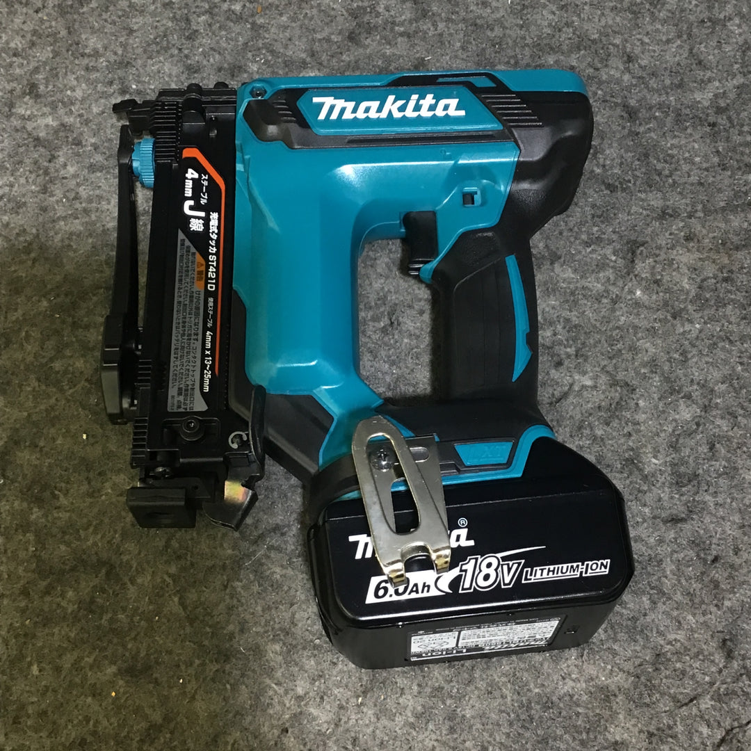 【美品】マキタ(makita) コードレスタッカー ST421DZK ※バッテリ1個付き！※【桶川店】