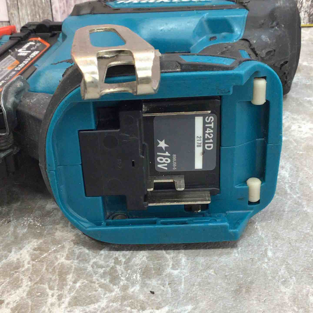 ★マキタ(makita) コードレスタッカー ST421DZK【八潮店】