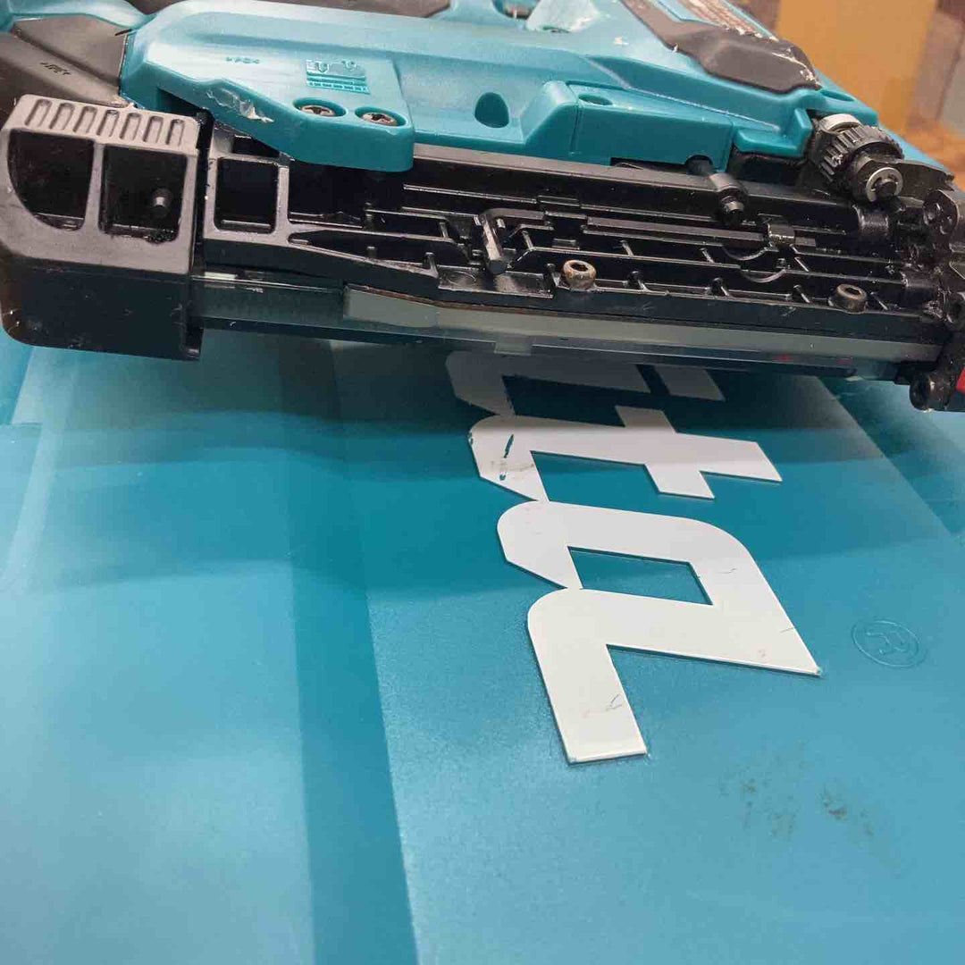 ★マキタ(makita) コードレスピンネイラ PT353DZK【柏店】