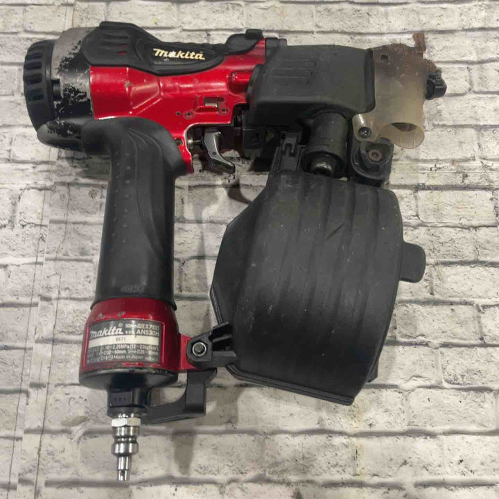 【中古品】★マキタ(makita) 高圧エア釘打ち機 AN530H  50mm ワイヤ シート【柏店】