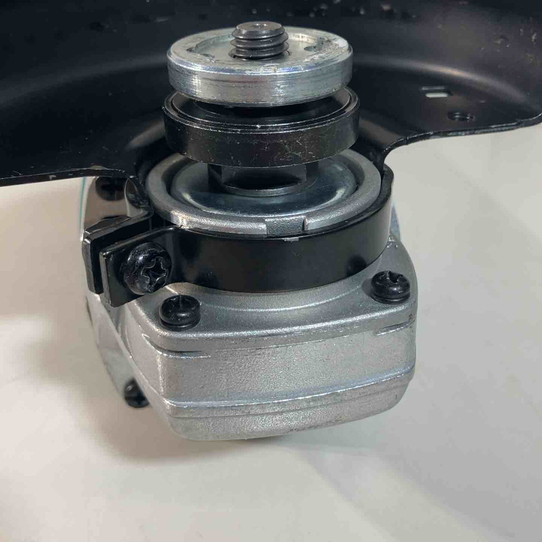☆マキタ(makita) コードレスディスクグラインダ GA402DZ【戸田店】